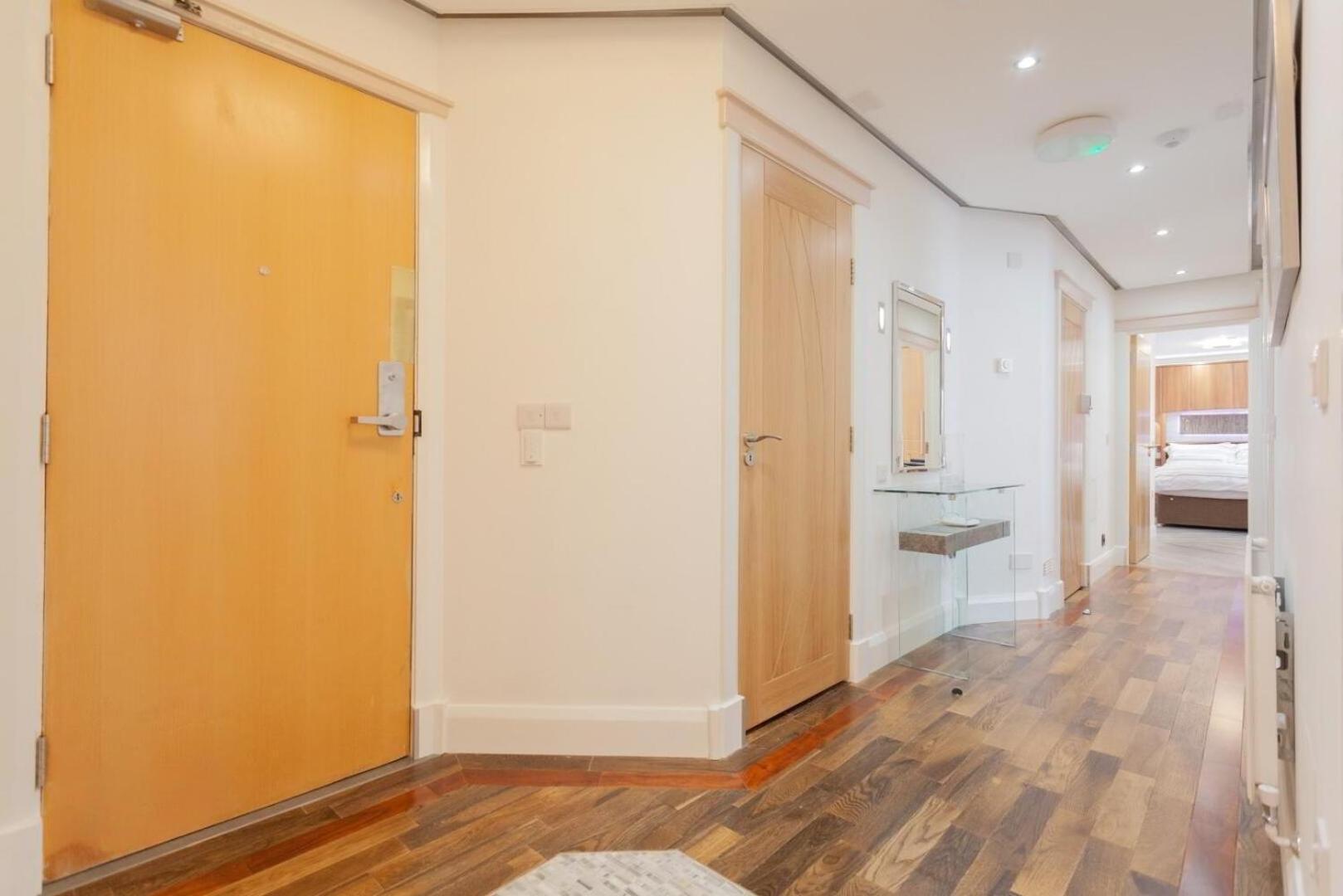 Central Belfast Apartments Alfred Street Exterior foto
